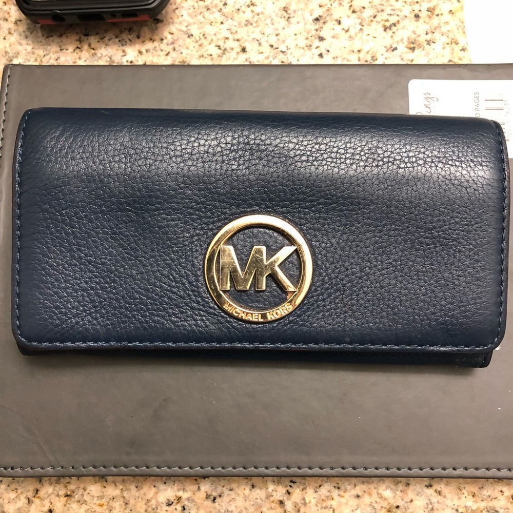 Michael Kors wallet